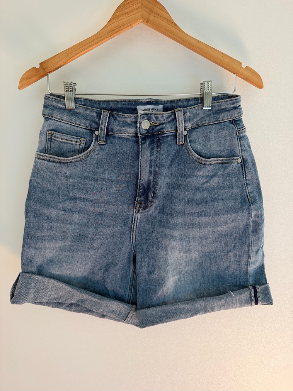 High Rise Cuffed Denim Mom Shorts Medium Wash